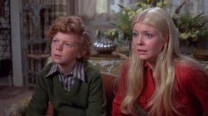 Кадры из фильма Экспресс снежок / Snowball Express (1972)
