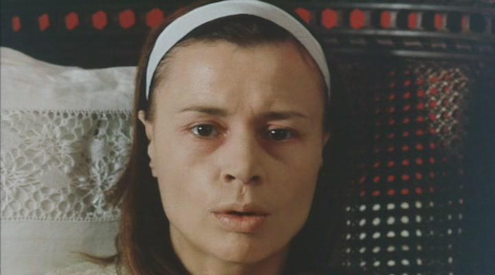 Кадр из фильма Шепоты и крики / Viskningar och rop (1972)