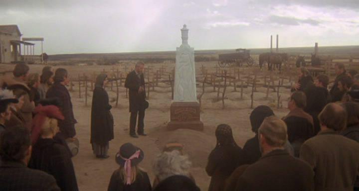 Кадр из фильма Жизнь и времена судьи Роя Бина / The Life and Times of Judge Roy Bean (1972)