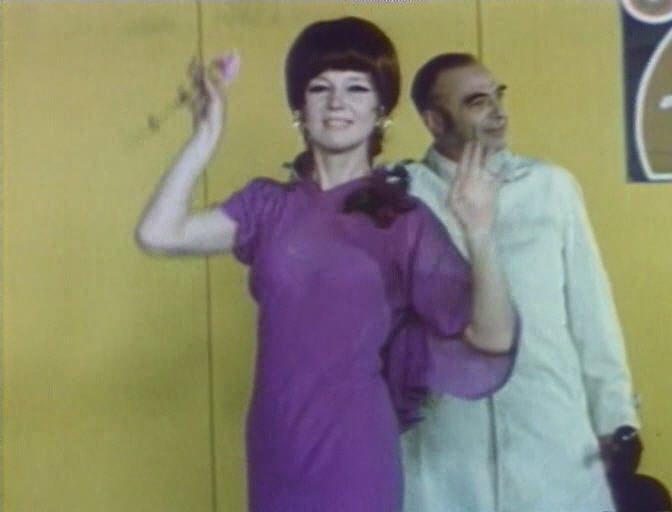 Кадр из фильма Цирк зажигает огни (1973)