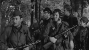 Кадры из фильма Парашюты на деревьях (1973)