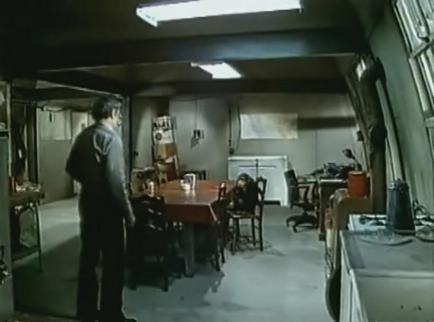 Кадр из фильма Смерть в холодную ночь / A Cold Night's Death (1973)