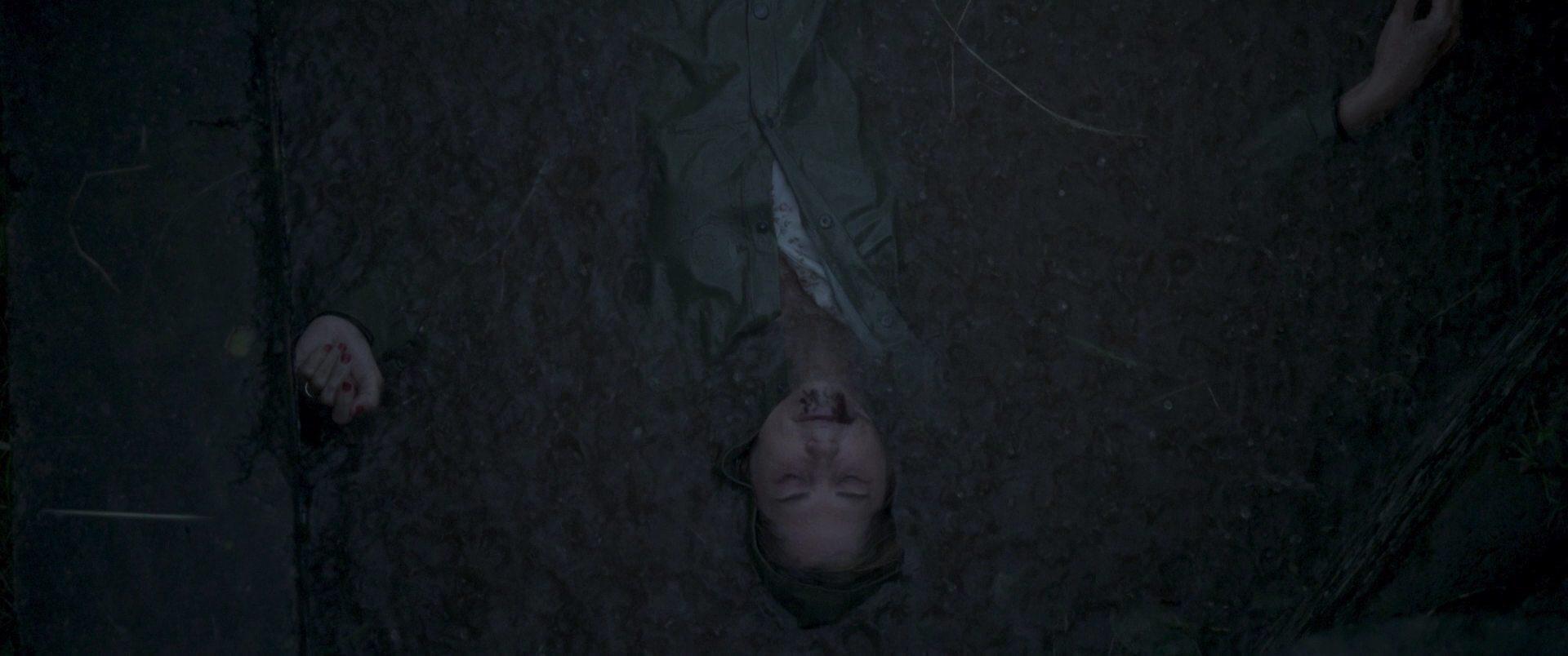 Кадр из фильма Мы такие, какие есть / We Are What We Are (2013)
