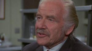 Кадры из фильма Коломбо: Звено в преступлении / Columbo: A Stitch in Crime (1973)