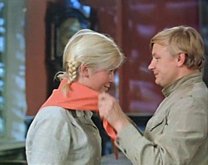 Кадр из фильма Красные пчелы (1973)