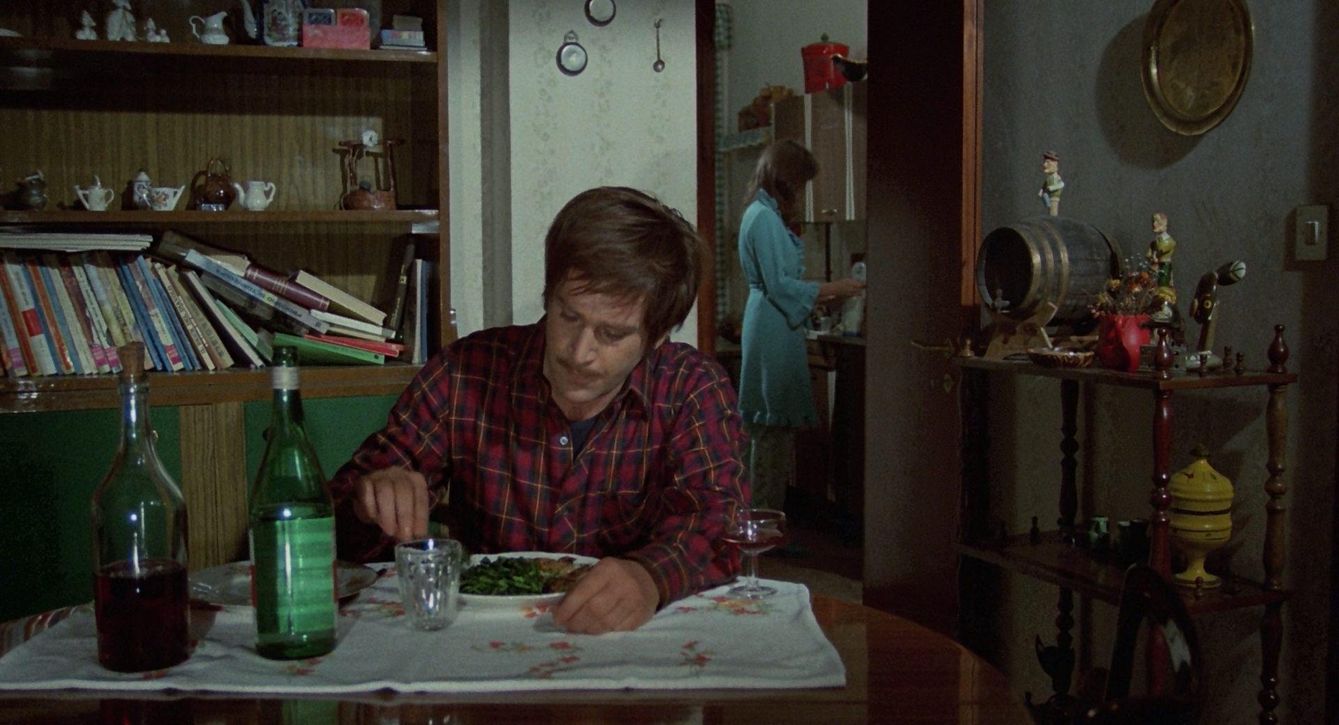 Кадр из фильма Нет, дело успешно раскрыто / No il caso è felicemente risolto (1973)
