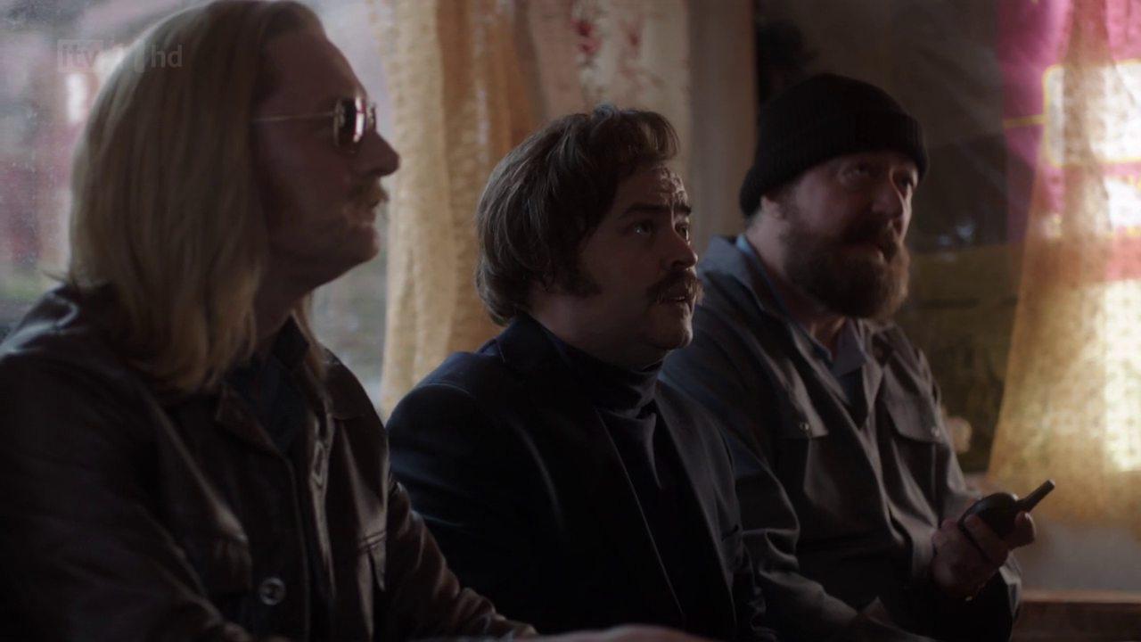 Кадр из фильма Открытая дверь / Doors Open (2012)