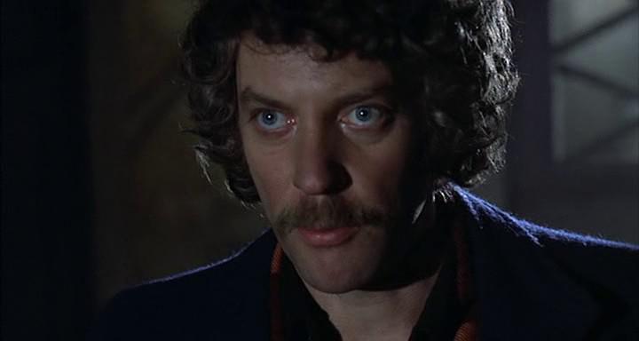 Кадр из фильма А теперь не смотри / Don't Look Now (1973)