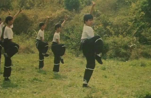 Кадр из фильма Мастер со сломанными пальцами / Diao shou guai zhao (1974)
