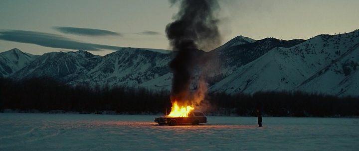 Кадр из фильма Жизнь в мотеле / The Motel Life (2012)