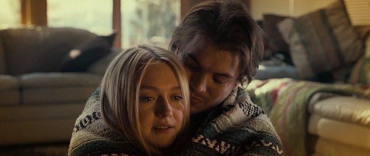 Кадр из фильма Жизнь в мотеле / The Motel Life (2012)