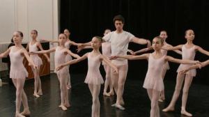 Кадры из фильма Твоя рука в моей руке / Main dans la main (2012)
