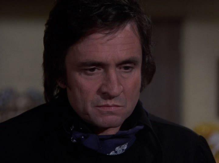 Кадр из фильма Коломбо: Лебединая песня / Columbo: Swan Song (1974)