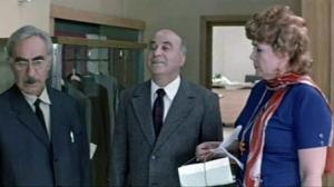 Кадры из фильма Возле этих окон... (1974)