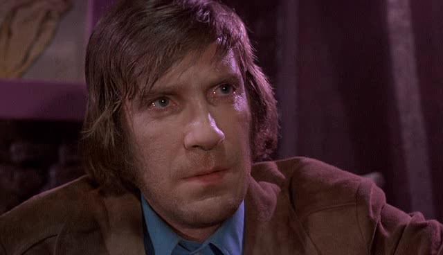 Кадр из фильма Из могилы / Return of the Living Dead: Rave to the Grave (1974)