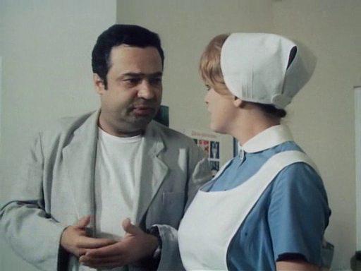 Кадр из фильма Как утопить доктора Мрачека / Jak utopit dr. Mrácka aneb Konec vodníku v Cechách (1974)