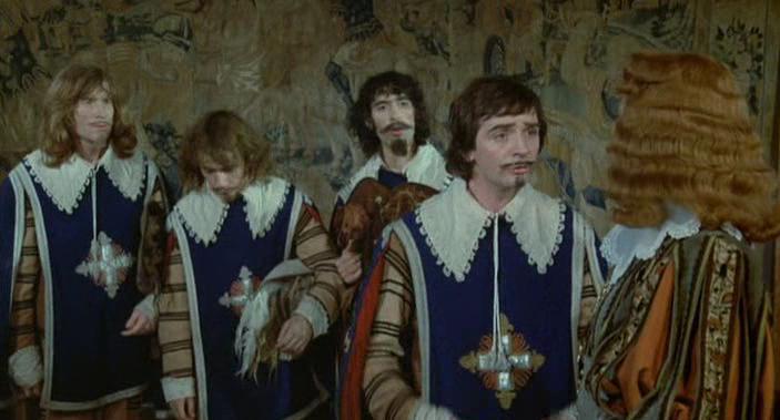 Кадр из фильма Четверо против кардинала / Les Charlots en folie: A nous quatre Cardinal! (1974)