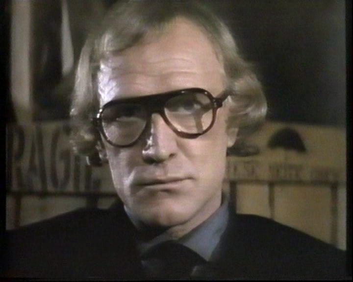 Кадр из фильма Мертв на 99,44% / 99 and 44/100% Dead! (1974)