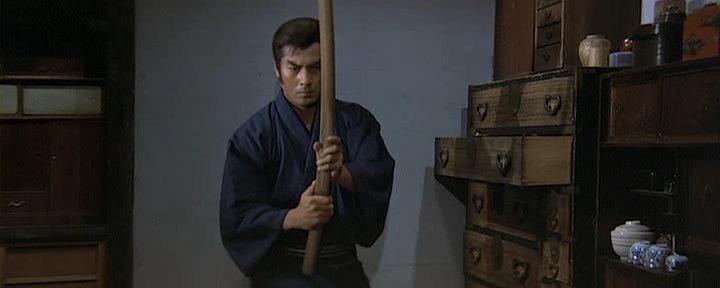 Кадр из фильма Наблюдая эпоху заходящего солнца / Okami Yo Rakujitsu O Kire (1974)