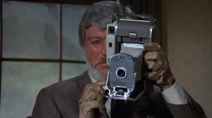 Кадры из фильма Коломбо: Смерть в объективе / Columbo: Negative Reaction (1974)