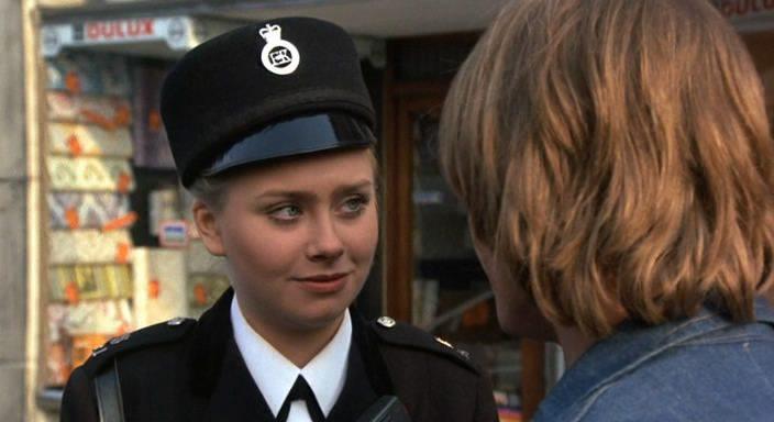 Кадр из фильма Исповедь чистильщика окон / Confessions of a Window Cleaner (1974)