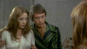 Кадры из фильма Женщина в красных сапогах / La femme aux bottes rouges (1974)