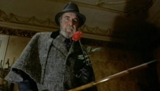 Кадр из фильма Женщина в красных сапогах / La femme aux bottes rouges (1974)