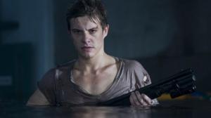 Кадры из фильма Цунами 3D / Bait (2012)