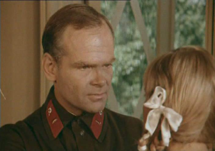 Кадр из фильма Назначаешься внучкой (1975)