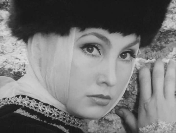 Кадр из фильма Конь, ружьё и вольный ветер / Calul, pusca si nevasta (1975)