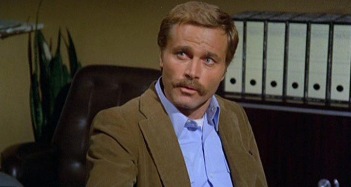 Кадр из фильма Почему убивают судей? / Perche si uccide un magistrato (1975)