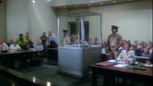 Кадры из фильма Человек в стеклянной будке / The Man in the Glass Booth (1975)