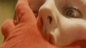Кадры из фильма Гляди в оба / Gatti rossi in un labirinto di vetro (1975)