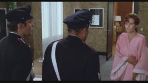 Кадры из фильма Дозор любви приходит ровно в полночь / A mezzanotte va la ronda del piacere (1975)