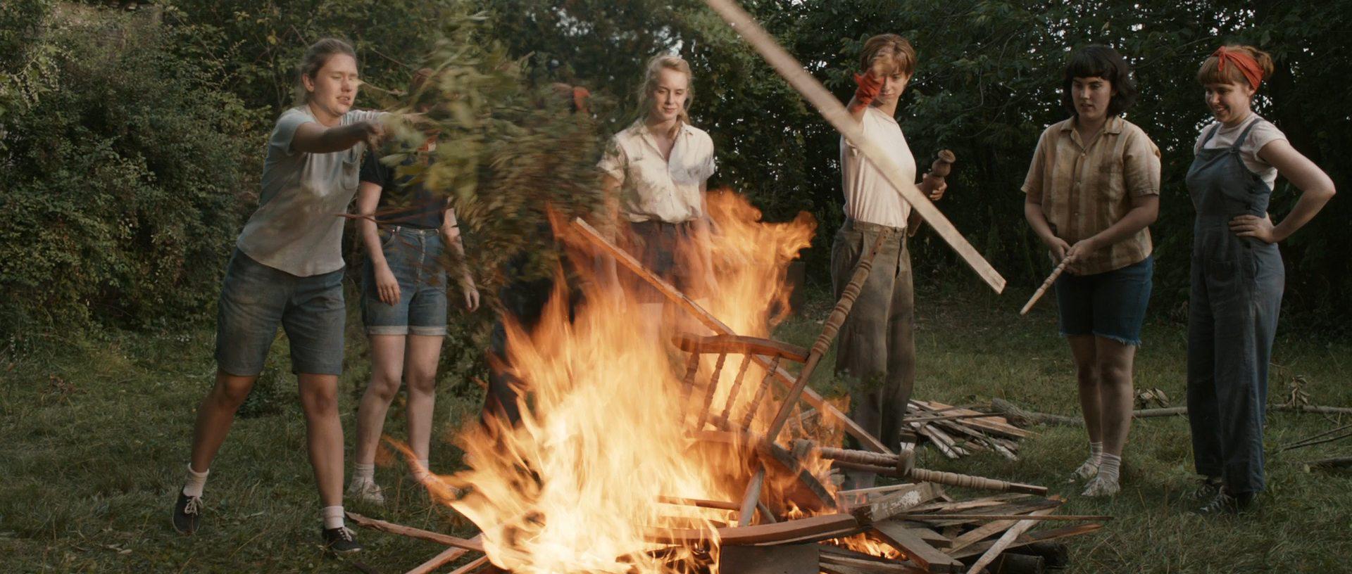 Кадр из фильма Фоксфайр, признание банды девушек / Foxfire (2012)