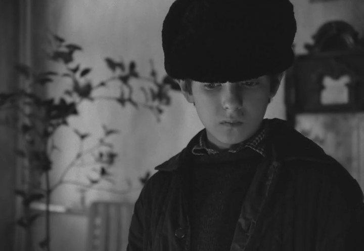 Кадр из фильма Зеркало (1975)