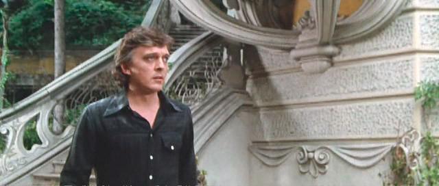 Кадр из фильма Кроваво-красное / Profondo rosso (1975)