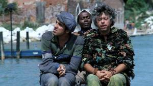 Кадры из фильма Поторопись, пока не вернулась жена / Yuppi Du (1975)