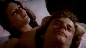 Кадры из фильма Бутон розы / Rosebud (1975)