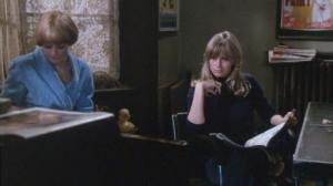 Кадры из фильма Мертвый сезон / Out of Season (1975)