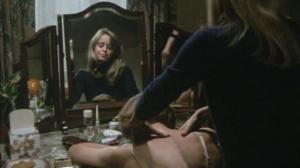 Кадры из фильма Мертвый сезон / Out of Season (1975)