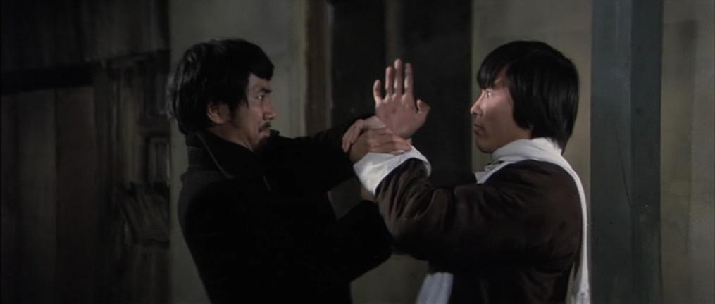 Кадр из фильма Укротители дракона / Nu zi tai quan qun ying hui (1975)