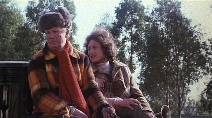 Кадр из фильма Жить ради любви / Conviene far bene l'amore (1975)