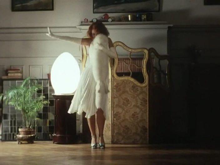 Кадр из фильма Качающийся сад / Le jardin qui bascule (1975)