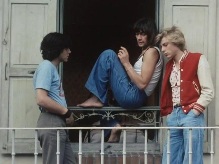 Кадр из фильма Качающийся сад / Le jardin qui bascule (1975)