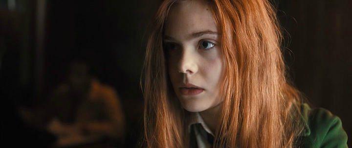 Кадр из фильма Бомба / Ginger & Rosa (2012)