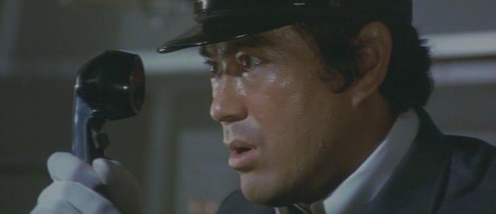 Кадр из фильма 109-й идёт без остановок / Shinkansen daibakuha (1975)