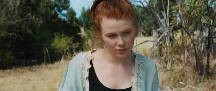 Кадр из фильма 100 кровавых акров / 100 Bloody Acres (2012)