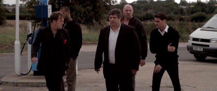 Кадр из фильма Братва, пушки и зомби / Gangsters, Guns & Zombies (2012)