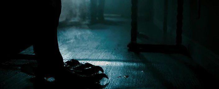 Кадр из фильма Под кроватью / Under the Bed (2012)